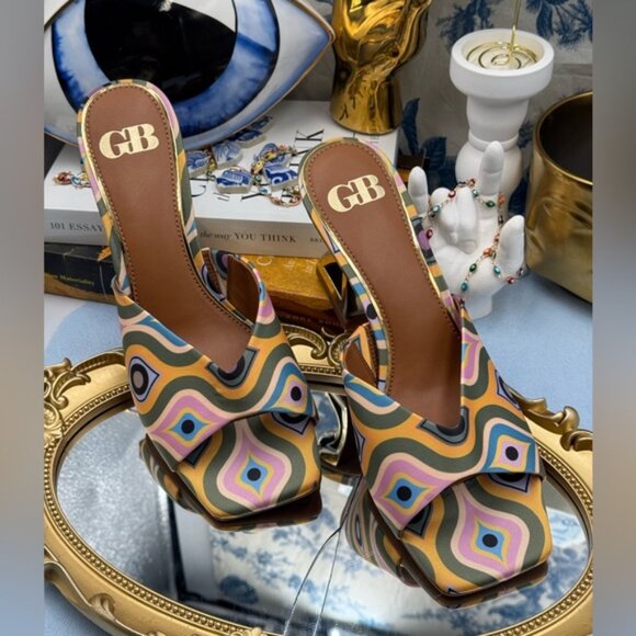 🆕 GIANNI BINI 🧿 NWOB Vibe-Check Retro Print Satin Sculpted Sandals, Sz 8 M - Picture 3 of 15